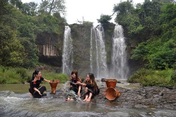 Truyện cổ H’Bia Tô Ngô của người Êđê cuộc đấu tranh giữa thiện và ác