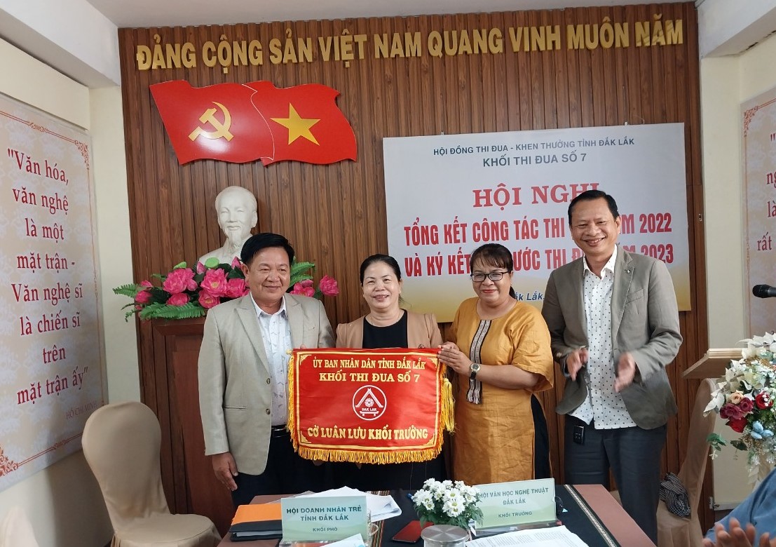 Cụm giao ước thi đua số 7 tổng kết phong trào thi đua năm 2022 và ký giao ước thi đua năm 2023