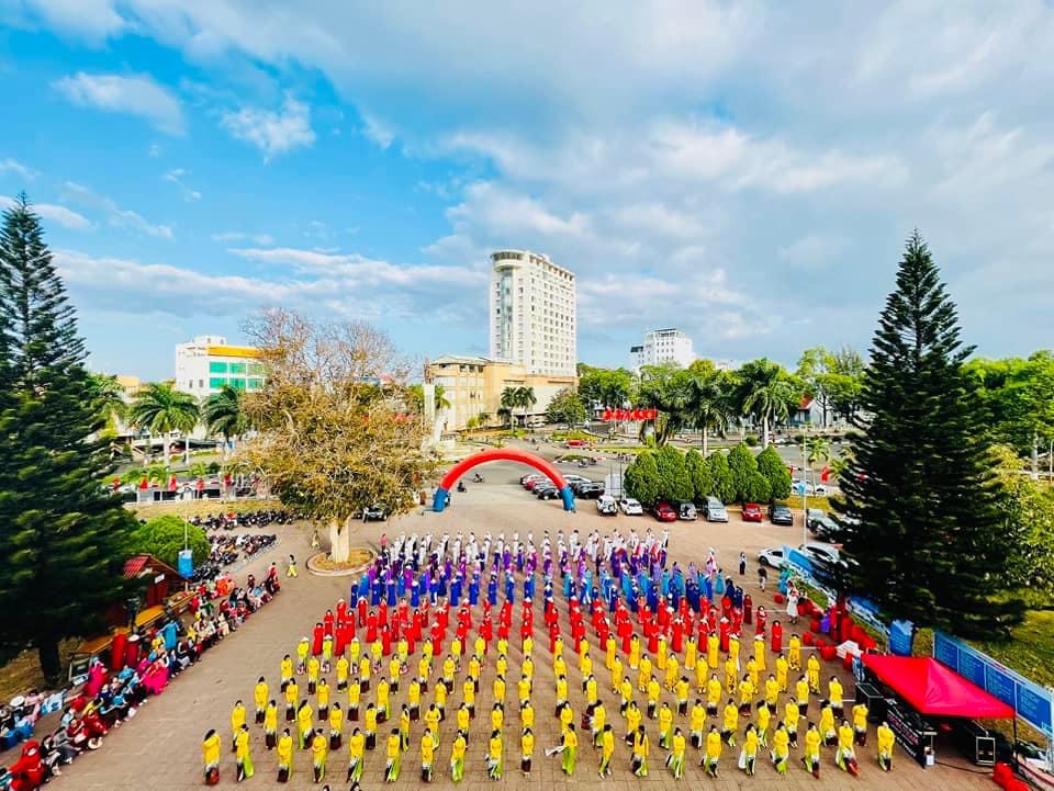 Hội Liên hiệp Phụ nữ tỉnh Đắk Lắk phát động Phong trào thi đua “Xây dựng người phụ nữ Đắk Lắk thời đại mới”